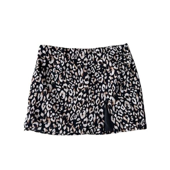 H&M Leopard Print Mini Skirt Size L - Picture 1 of 7